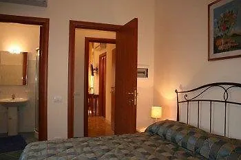 Rosa Lejlighedshotel