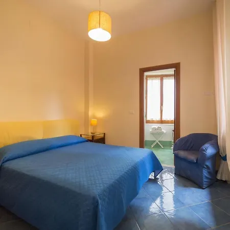 Lägenhetshotell Rosa 4*